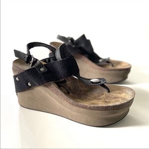 OTBT Black Leather Thong Wedge Joyride Sandal